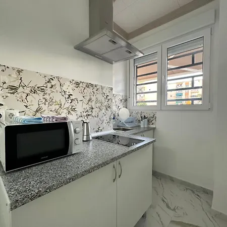 Avenida Apartment *