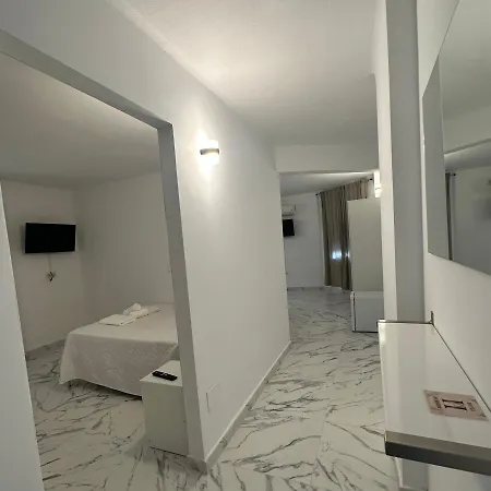 Avenida Apartment