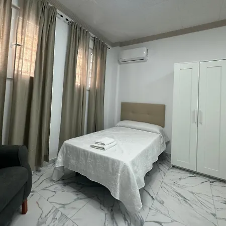 Avenida Apartment *